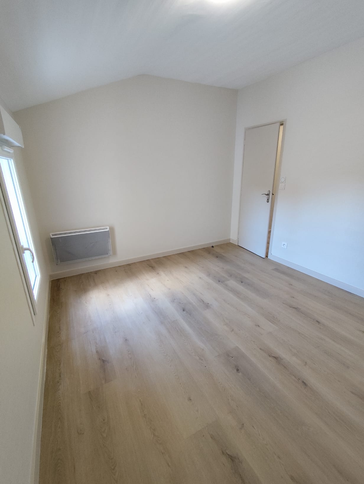 WhatsApp Image 2026-03-26 at 11.39.05 (2)