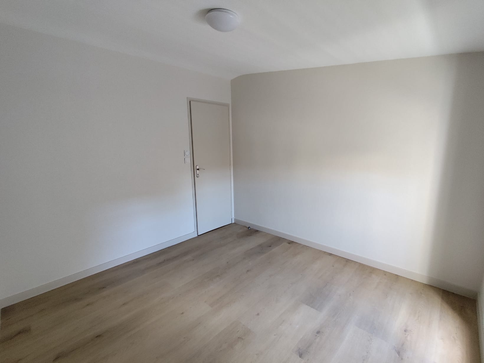 WhatsApp Image 2026-03-26 at 11.39.06 (5)